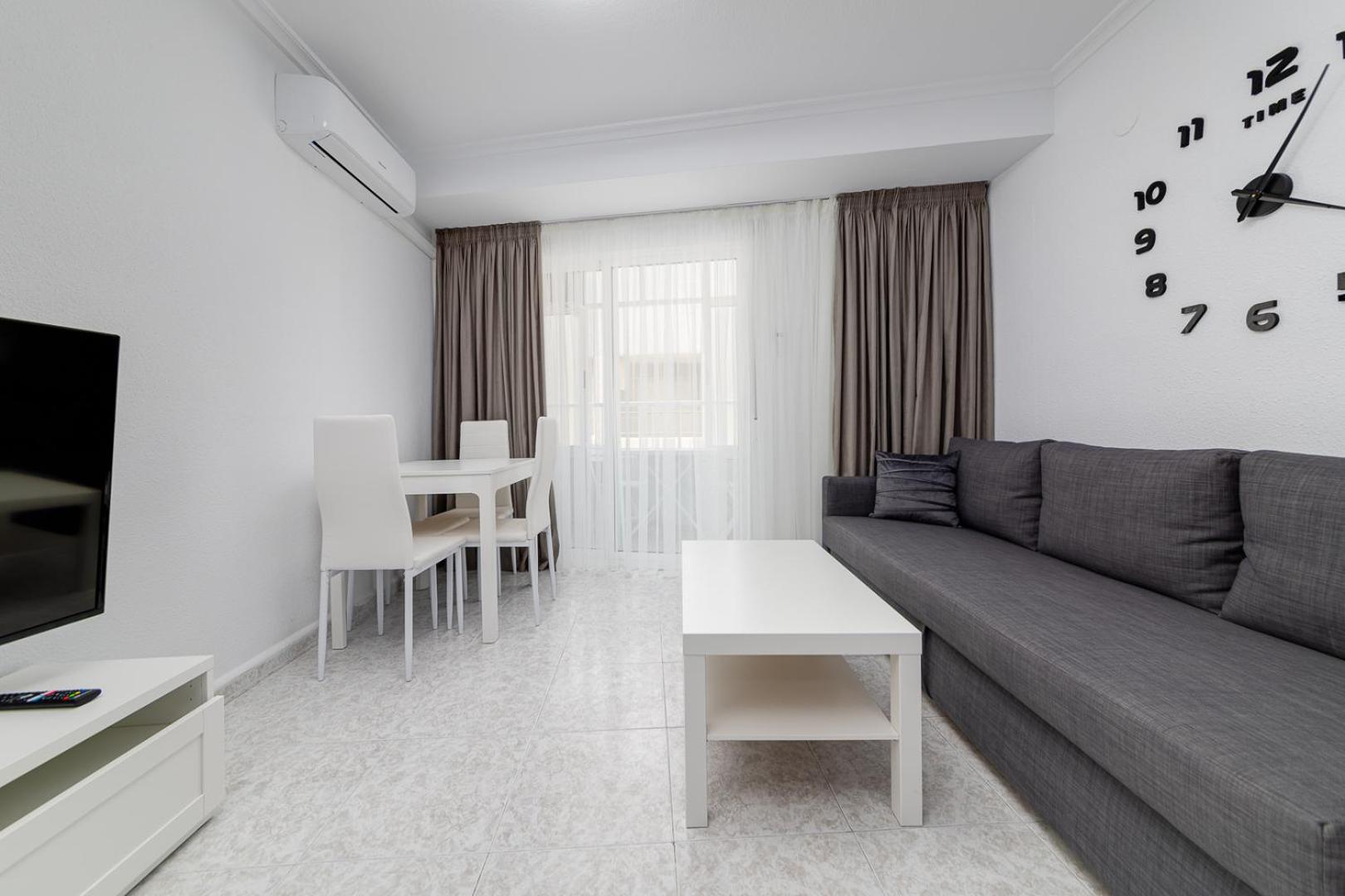 Calle Concordia 86, Two Bedroom Apartment, Up To 6 Guests, Near Del Cura Beach,Supermarket Mercadona And Central Bus Station Torrevieja Extérieur photo