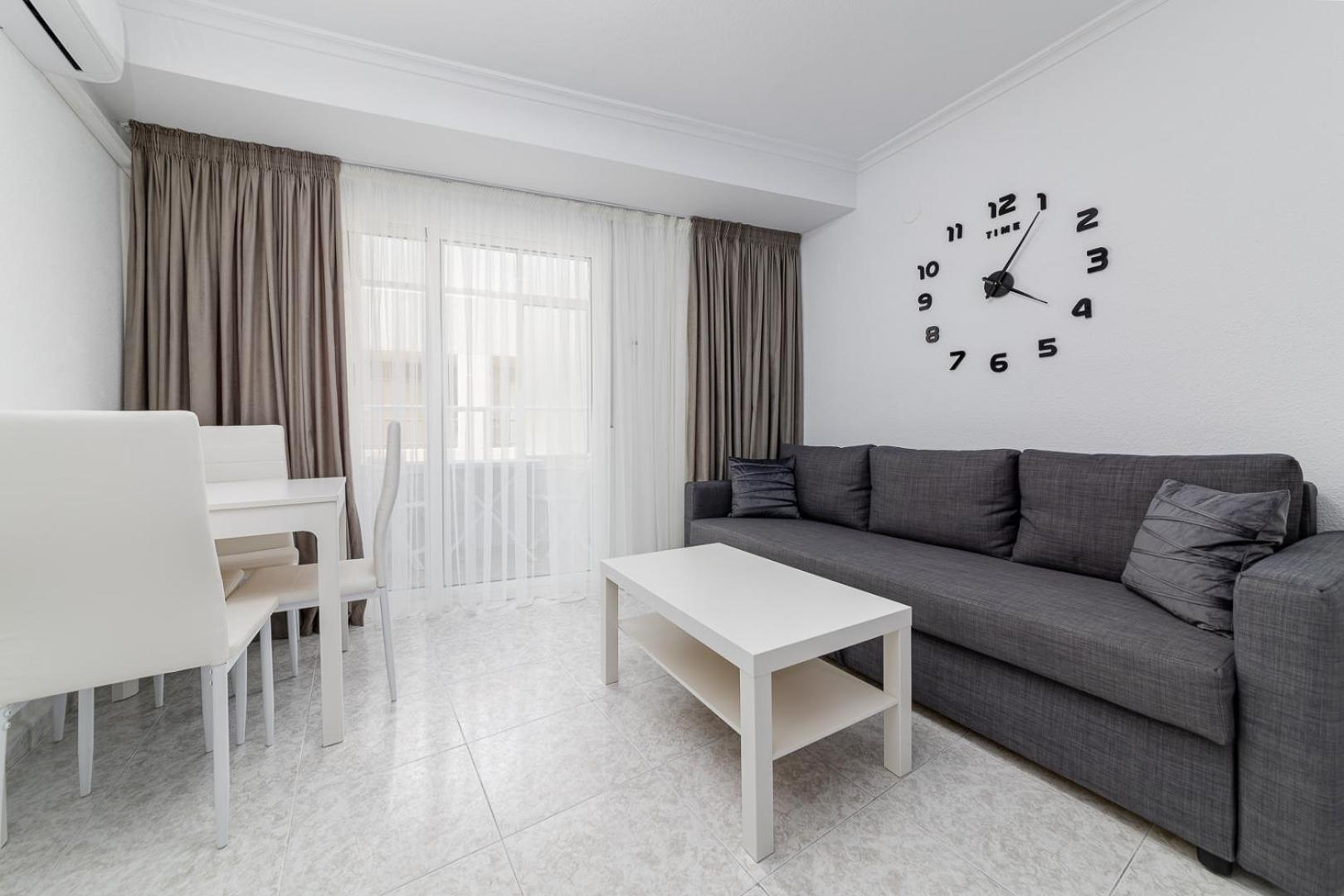 Calle Concordia 86, Two Bedroom Apartment, Up To 6 Guests, Near Del Cura Beach,Supermarket Mercadona And Central Bus Station Torrevieja Extérieur photo